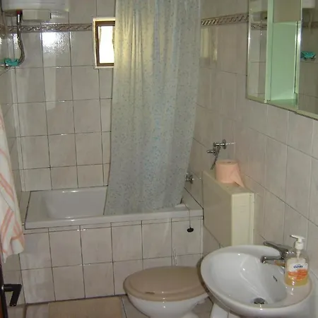 Grgorinic - Ground Floor Apartment